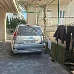 With Parking Space - 25328 Lägenhet