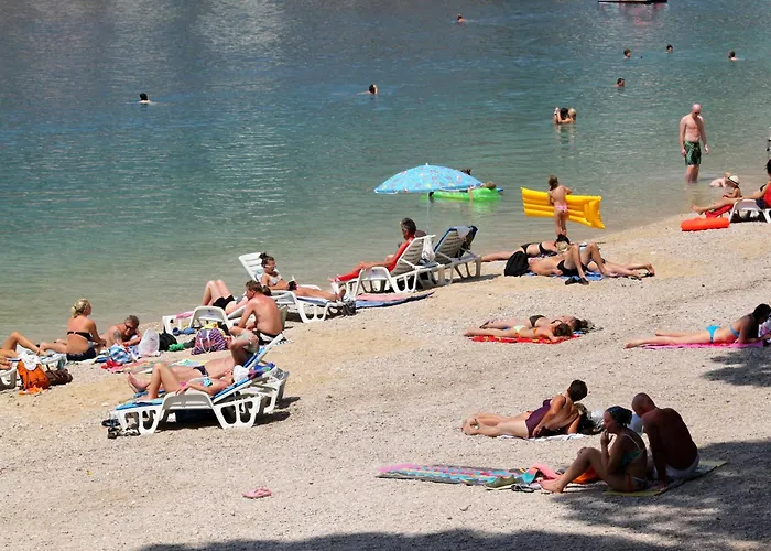 Apartment With Parking Space - 25328 Makarska